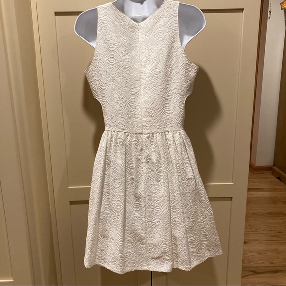 Sans Souci Sundress - Picture 3 of 4